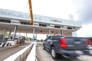 Playas de Tijuana booth will be free for 6 months due to landslide...