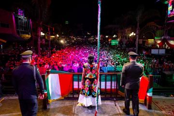 Más de 50 mil personas asistieron a la ceremonia del Grito de...